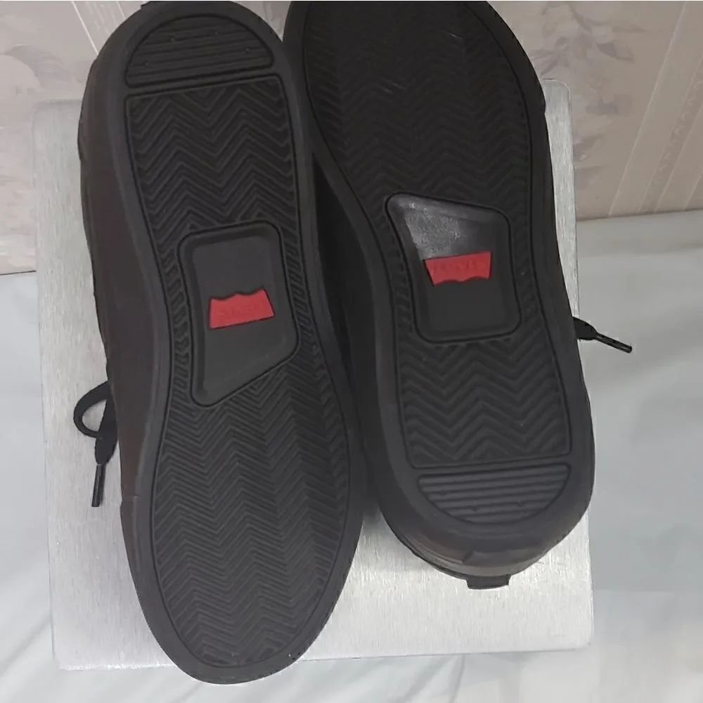 Levi's Sneakers - Picture 4 of 7